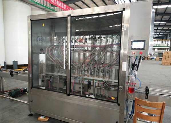 全自動活塞式灌裝機